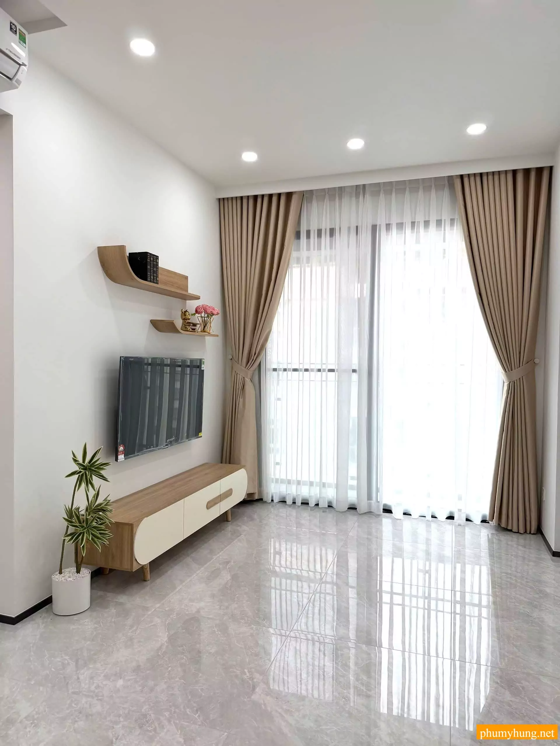 cho thue aurora 511 10