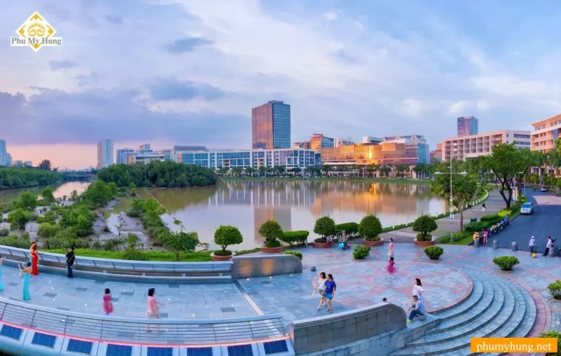 Hồ Bán Nguyệt Phú Mỹ Hưng - Trái Tim Xanh Lung Linh Giữa Lòng Quận 7 19 ho ban nguyet 10